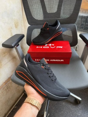 Unde r Armour Sonic 7 Running Shoes