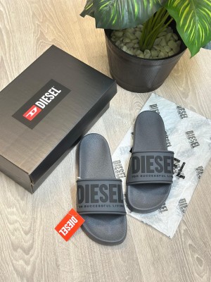 Diese l mayemi logo embossed slide