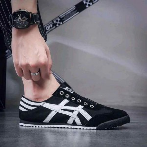 Onitsuk_a Tiger Mexico 66 Black White Strip 406