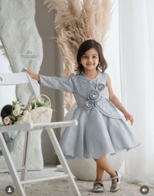 navratna photo studio Pretty little Pravi with the cutest smile the purest heart Every moment with her feels like a little fairytale