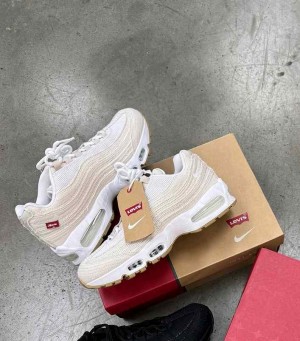 nikee AirMax 95 OG Light Orewood Brown