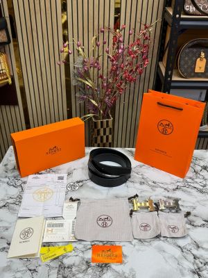 HERME_S BELT COMBO  WITH CARRY BAG AND DUST BAG WITH CARD AND BILL WITH OG BOX HS-10