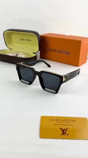 Loui s vuitton gold black sunglass