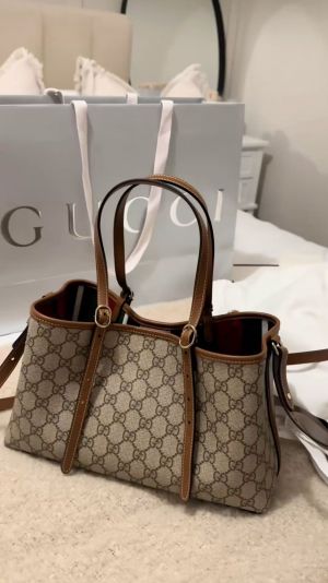 Guccii_CB_GG_Emblem_Medium_Tote_With_DustCover_CarryBag_Highend