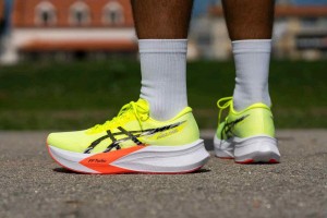 Asic_s Magic Speed 4