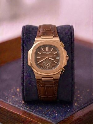 Patek_Phillipe Nautilus Quartz Leather 377