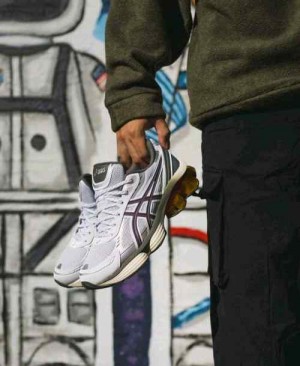 Asicss Mens GEL-KINETIC FLUENT White 446.
