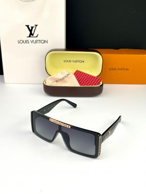 LOUI_S VUITTON SUNGLASS D-519