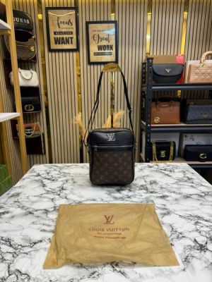 LOUI.S_VUITTON LV LOGO SIDE BAG BROWN MONO WITH DUST BAG