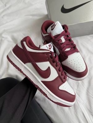Nik.e Dunk Low Dark BeetrootBordeaux