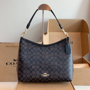 Coac_h_city_tote_bag_withbox-6453
