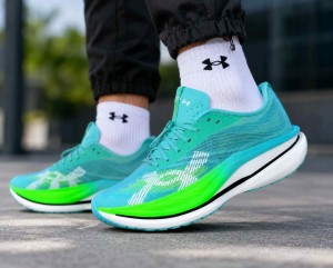 Under Armourr Velociti Elite Bright Green