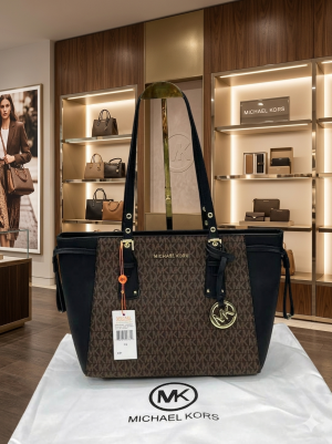 M_ichael_kors_Voyager Premium Highend With DustCover