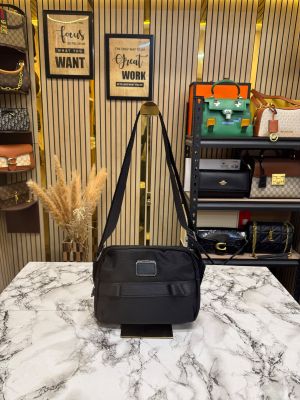 TUMI Alpha Bravo Crossbody Messenger Side Bag (Black) (T25506-3)