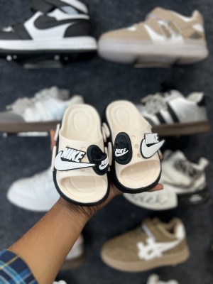 clogs slippers