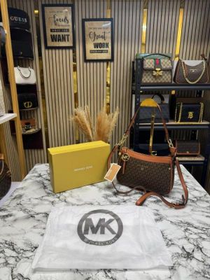 michae_l kors Jet Set Logo Shoulder Bag With Box And Dust Bag (Brown-H02038)