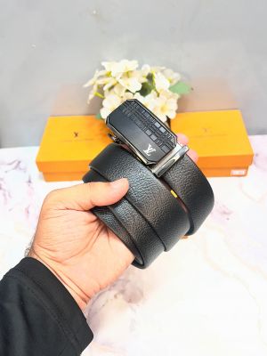 LV LOUI_S VUITTO N PREMIUM QUALITY IMP AUTOLOCK BELT WITH OG BOX