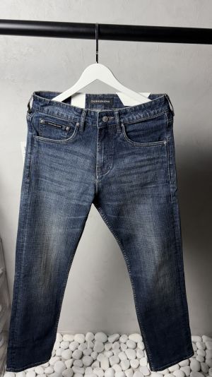 Calvin Klei_n Straight Fit Jeans 1202