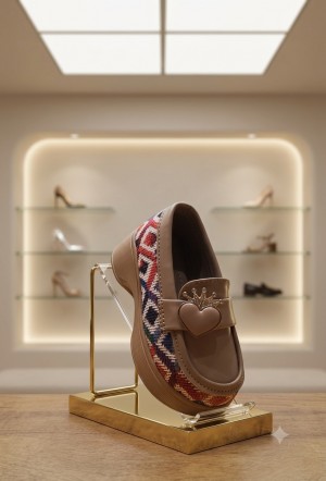 Girls loafer