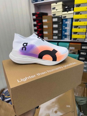 On Running CloudBoom Strike LS White 1013