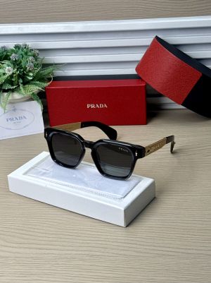 Prad.a_8394_Gold_Black