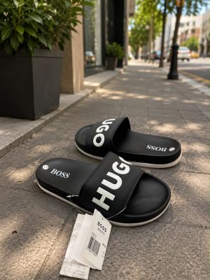 Hug_o Boss Black Flip Flops
