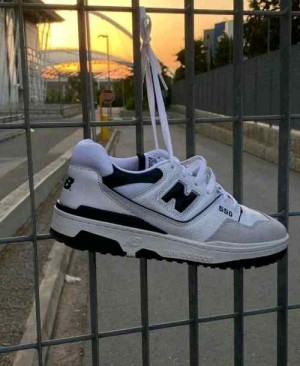 Neww balancee 550 Sea Salt Black