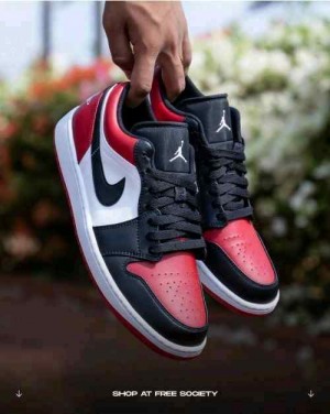 nikee jordan retro 1 low BRED TOE