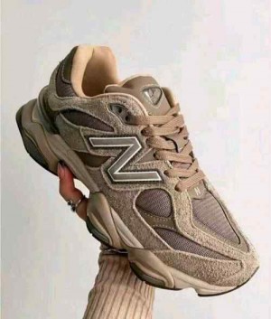 New Balancee 9060 Mushroom 525