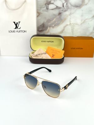 LOUI_S VUITTON SUNGLASS D-547