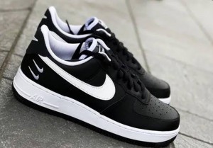 -airforce-1-low-double-mini-swooshes-blackwhite-