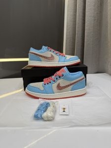 Nik_e Air Jordan 1 Low SE Somos Eternos Fix