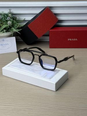 Prad.a_8416_Black_Plano