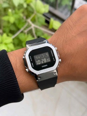 G SHOCK GM 5600 SILVER BLACK