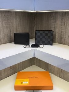 Loui s Vuitton Wallet and Card Holder and Keychain Combo With Original Box