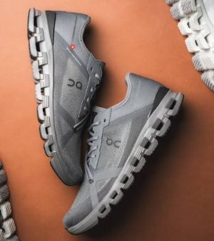 On Cloud X 4 Trainer AD StoneBlack