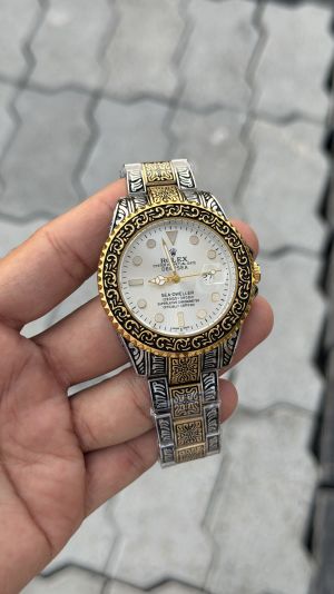 Role_x Vintage Gold