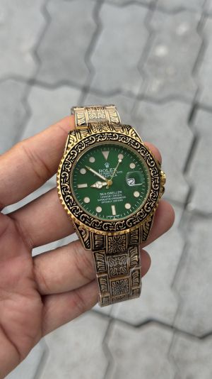 Role_x Vintage Gold