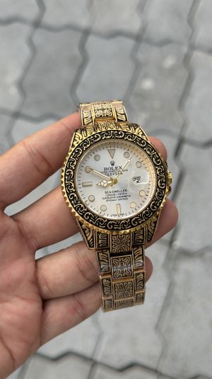 Role_x Vintage Gold