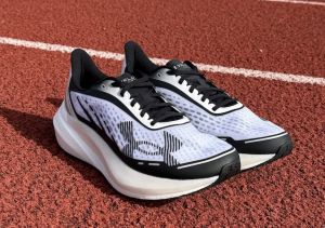 Under Armou.r Velociti Distance running White
