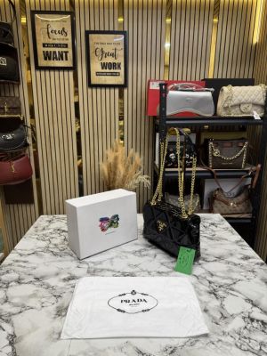 Prad_a Quilted Spectrum Shoulder Bag With Box And Dust Bag (9861-1 Black)