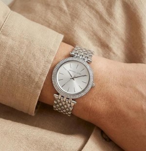 Mic Kor Darci Premium Quality Watch With LIVE VIDEO CALL FACILITY MIC0