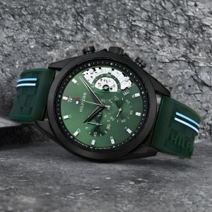 Tomm_y Hilfiger Baker