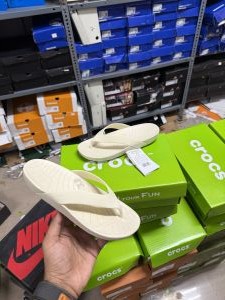 WMNS Croccs Flip For Her 