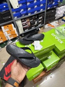 WMNS Croccs Flip For Her 