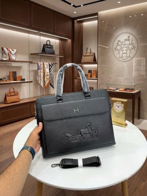 Herme s Paris Premium Quality Laptop Bag With Long Strap Dustbag Etc model 630