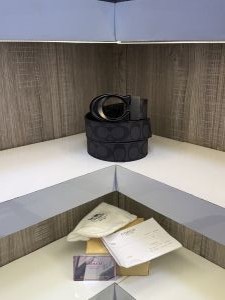 Coac h Premium Reversible Belt with Original box bill dust bag