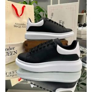 Alexander McQueen  Black-White Sneakers Premium Quality With Og Box And All Accesories