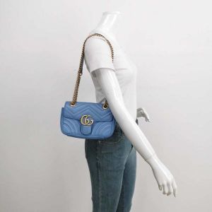 Gucc_i_GG_Marmont_Matelasse_medium_Shoulder_Bag_with_box_912