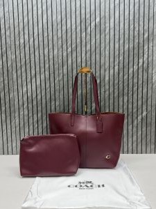Coacchh Wine North Tote With DustCover & Pouch